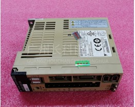 安川YASKAWA SERVOPACK SGDS-02A12A 200V伺服驅動器